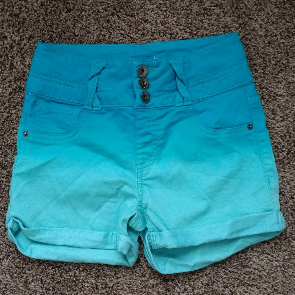 🏵️3 for $10🏵️ NWOT Ombre Jean Shorts